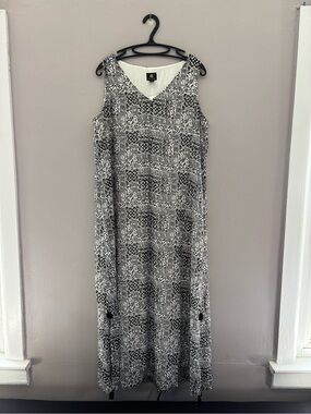 NWT JM Collection Dress Size Medium